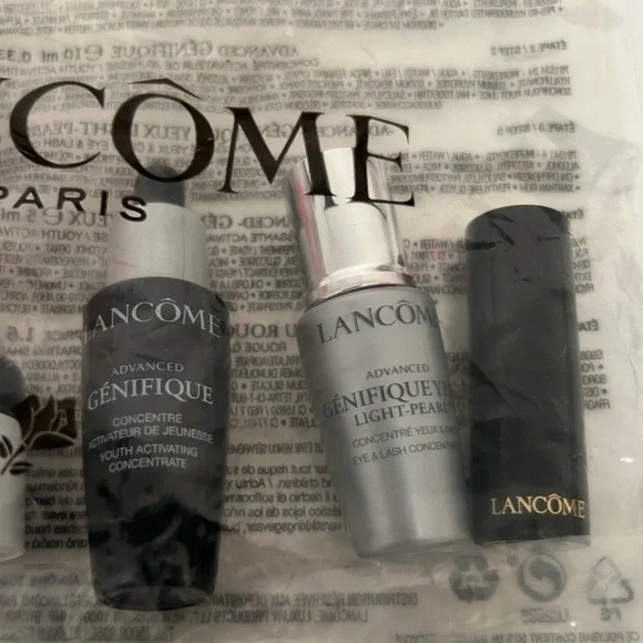 Lancôme Travel Gift Set with Tonique Confort Génifique Yeux Pearl L… - Picture 6 of 6